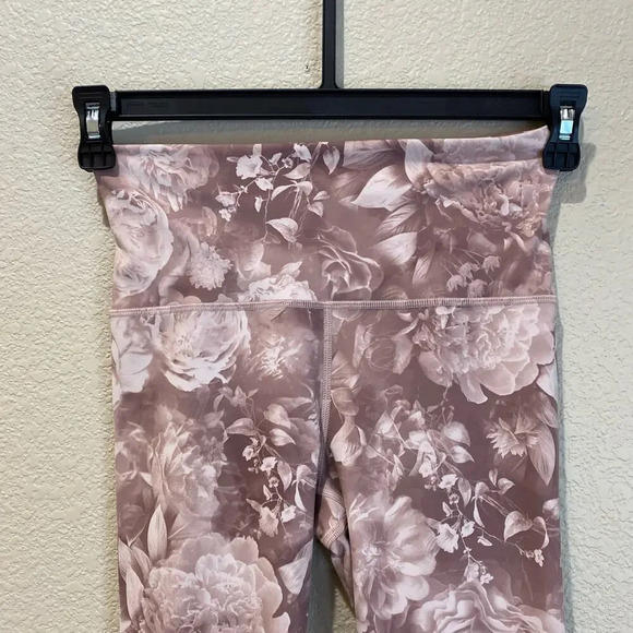 ATHLETA Elation Printed Tight Antoinette Velvety Pink Size XS Yoga Exercise - Picture 6 of 11